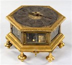Frauenpreis_Table_Clock